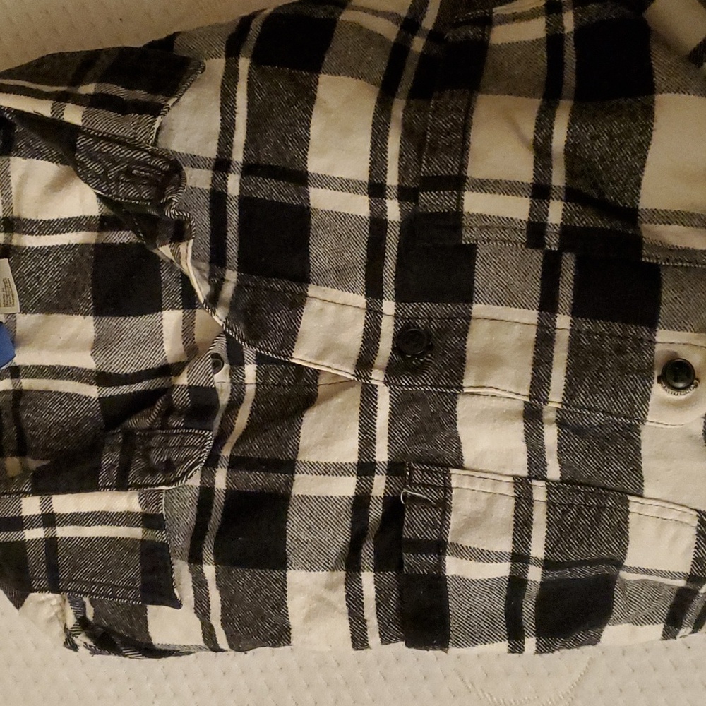 Divided Brand Men's Long Sleeve Flannel. Size Small
